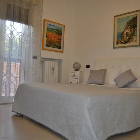 奥罗拉之家住宿加早餐酒店 3* 巴里