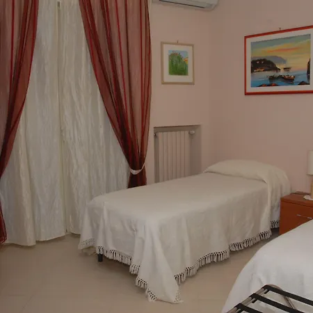 奥罗拉之家住宿加早餐酒店 3*