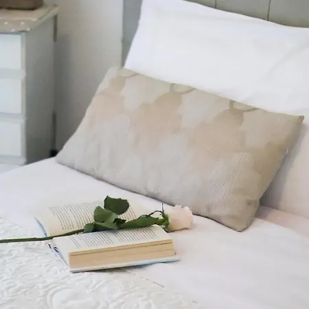Bed and Breakfast Aurora