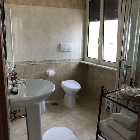 Aurora Bed and Breakfast Μπάρι