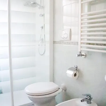 Bed & Breakfast Aurora 3*